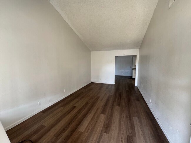 Building Photo - 7337 Sakura Ct