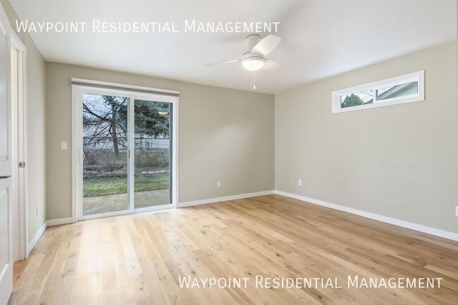 Building Photo - 4943 W Catalpa Dr