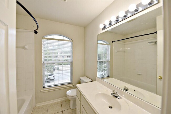 Building Photo - 1803 Jojoba Dr
