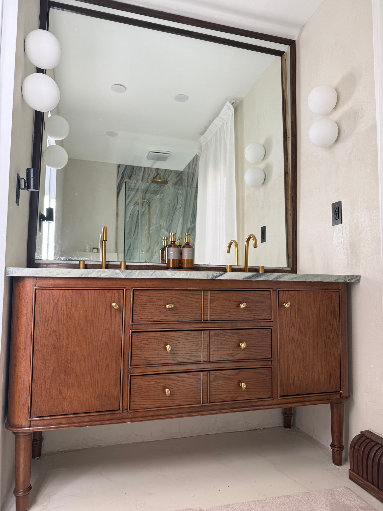 Building Photo - 40 Dogwood Ln