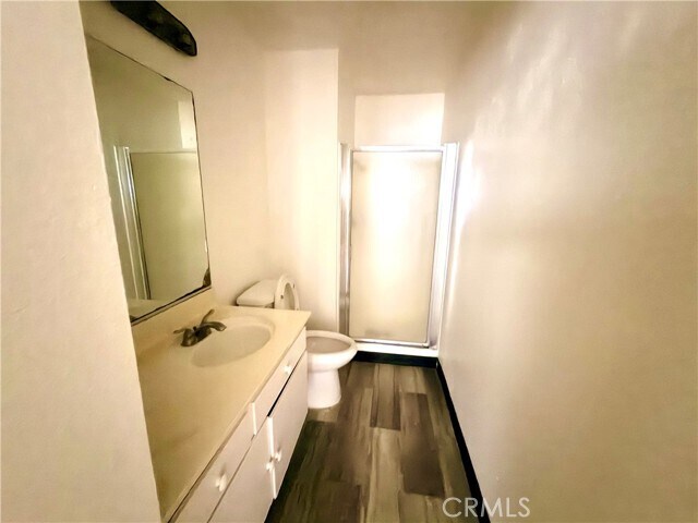 Building Photo - 14134 Delano St