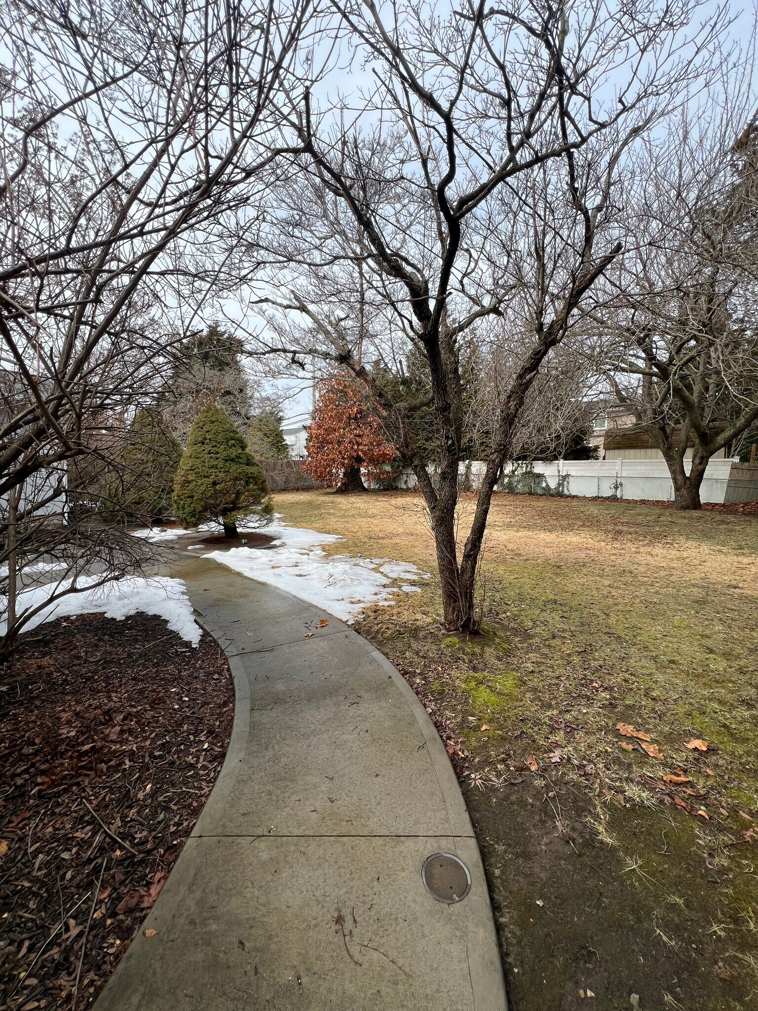 Building Photo - 169 S Plaisted Ave