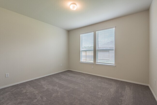 Building Photo - 5715 Pampus Prairie Rd