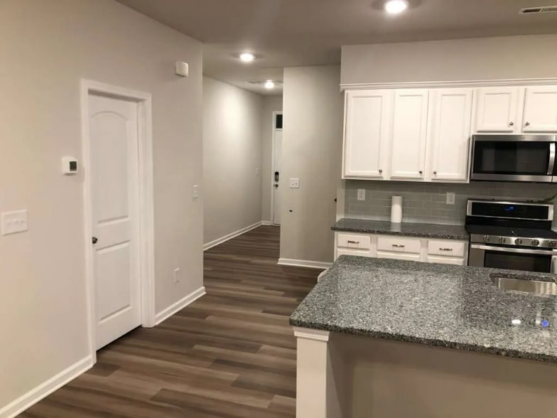 Building Photo - 3131 Glenn Hope Wy