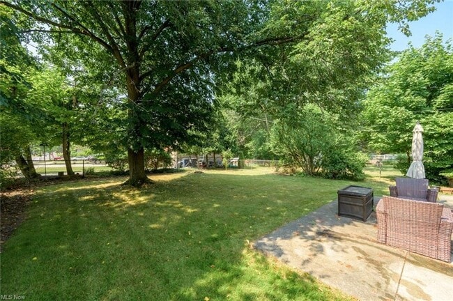 Building Photo - Spacious Colonial For Rent in Lyndhurst