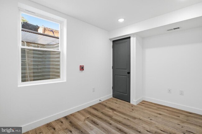 Building Photo - 4243 Mantua Ave