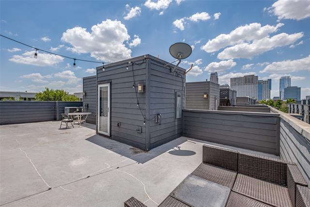 Building Photo - 3110 Pavonia Dr