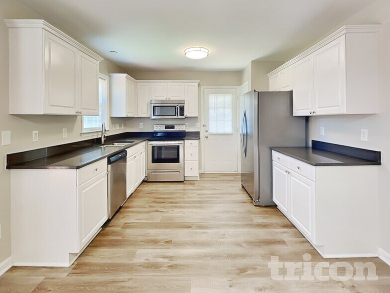 Building Photo - 4041 Mackinac Island Ln