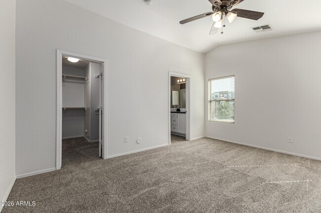 Building Photo - 1429 S 237th Ln