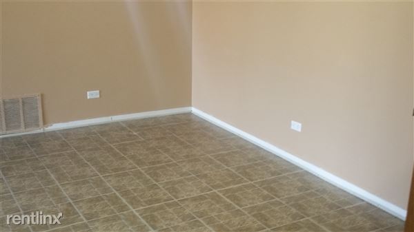Primary Photo - 714 Tullamore Ct