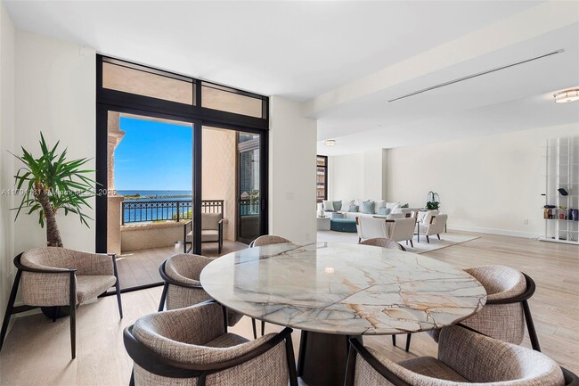 Building Photo - 7055 Fisher Island Dr