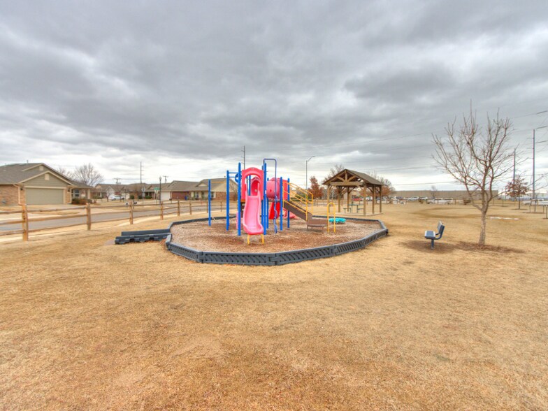 Building Photo - 705 Blue Fish Rd