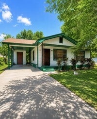 Building Photo - 138 Midway Dr
