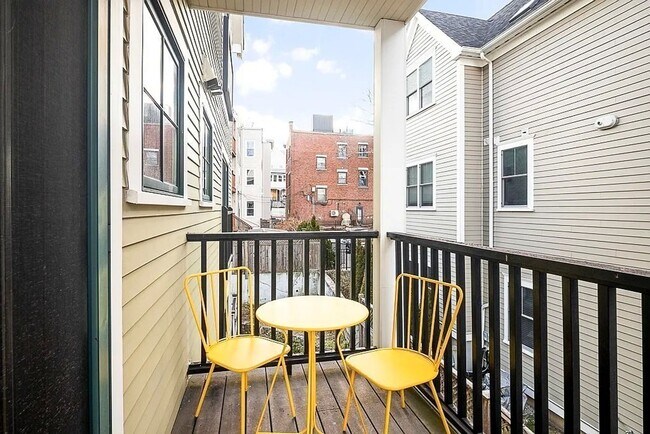 Building Photo - Rare Opportunity – Furnished, Spacious 2 B...