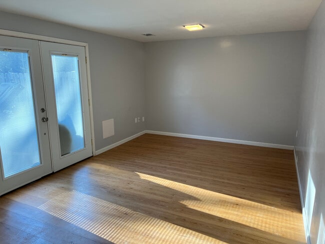 Building Photo - 17 Gallorette Ct