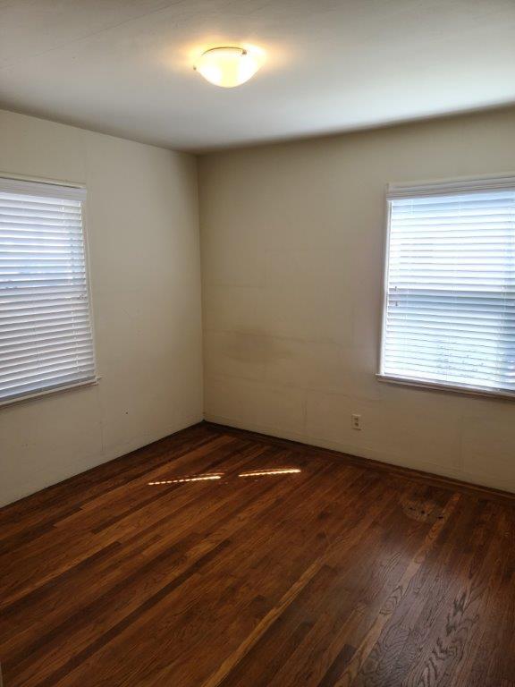 Building Photo - 523 Matadero Ave