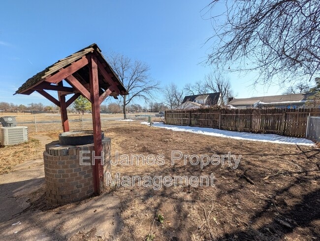 Building Photo - 1814 S 108th E Ave