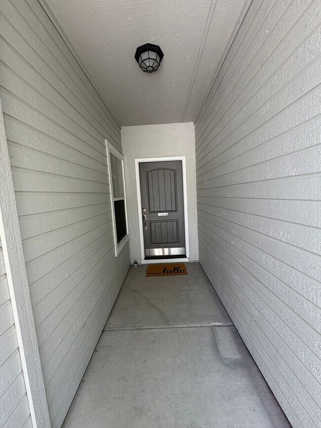 Building Photo - Jayden Village Sub: 4 Bedroom 2 Bath with Community Pool Ten Mile and Ustick