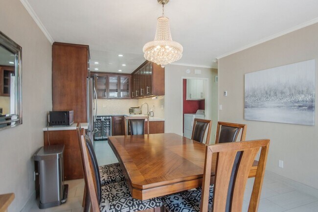 Building Photo - Renovated three-bedroom, three-bath 2-stor...