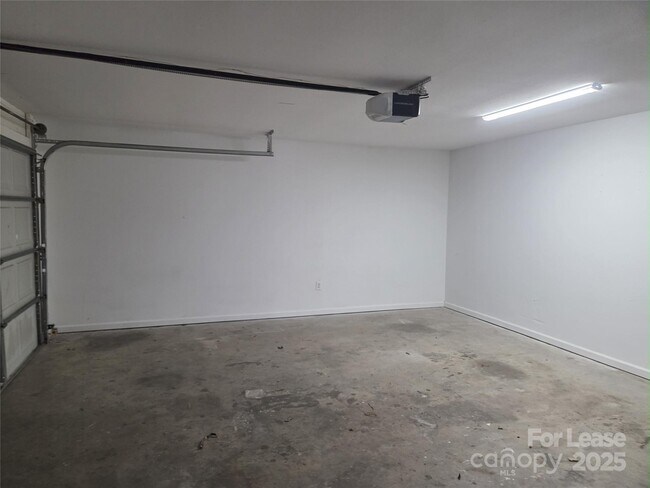 Building Photo - 109 Clodfelter Rd