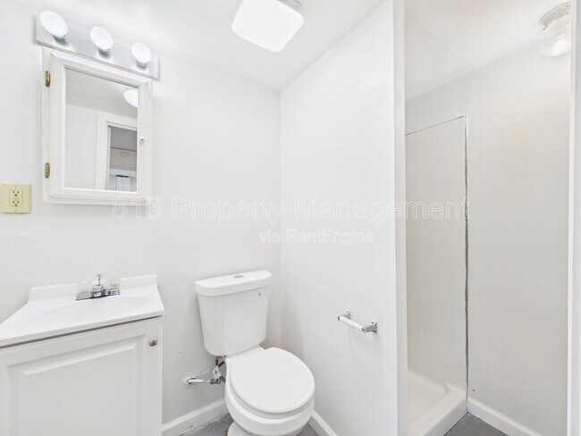 Building Photo - 7800 E 91 St