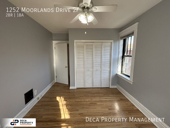 Building Photo - 1252 Moorlands Dr