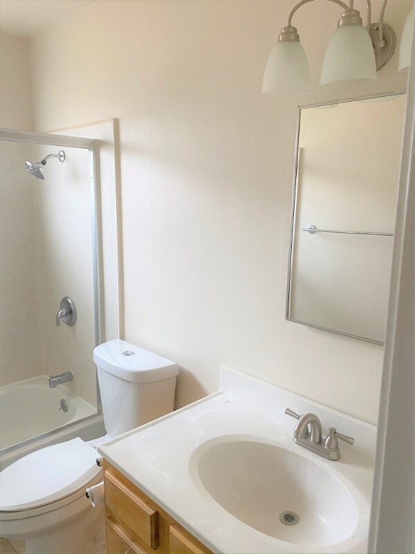 Building Photo - 973 Mission Dr