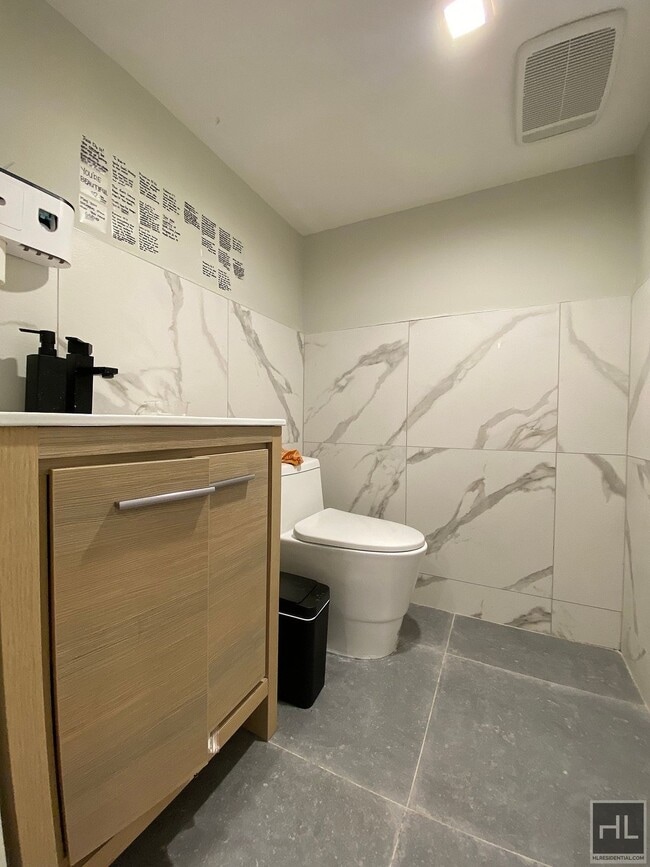 Building Photo - ST JOHNS PLACE