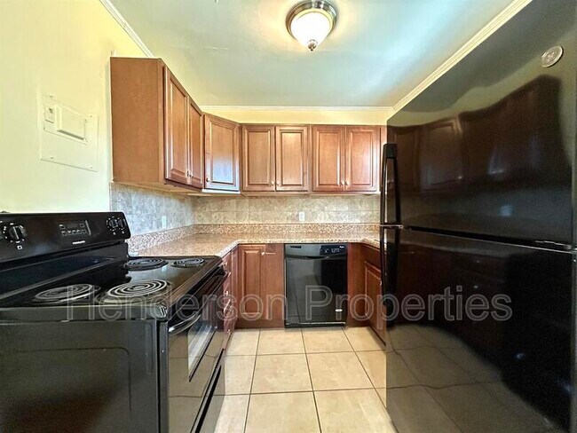 Building Photo - 1526 Landis Ave