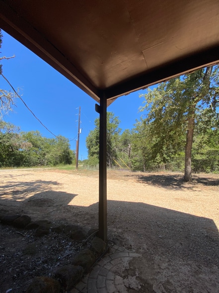 Building Photo - 175 Shawnee Dr