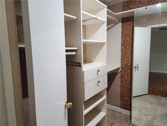 Building Photo - 3572 High Green Dr