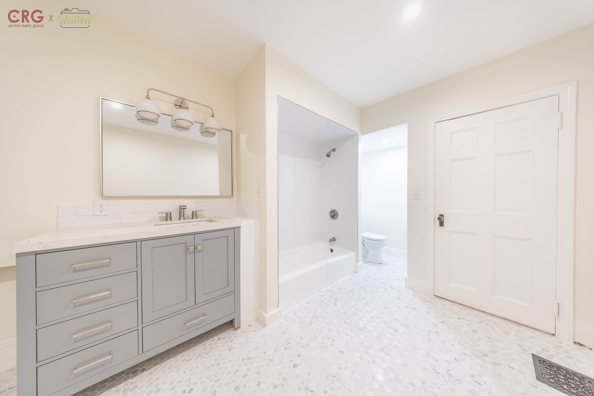 Building Photo - 1726 Beacon St