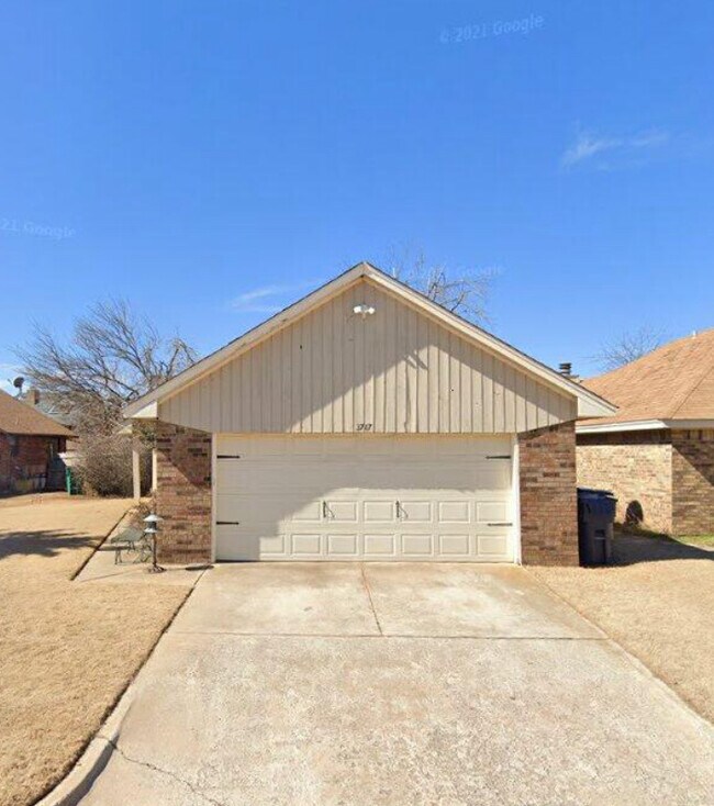 Primary Photo - 3717 Windscape Ave