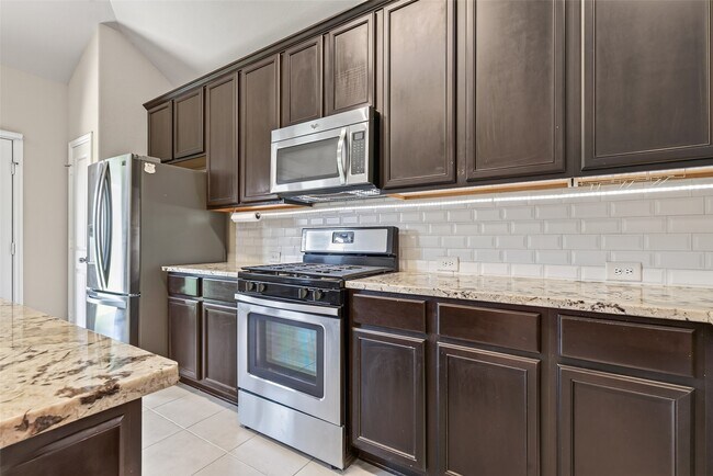 Building Photo - 9718 Justin Ridge Ln