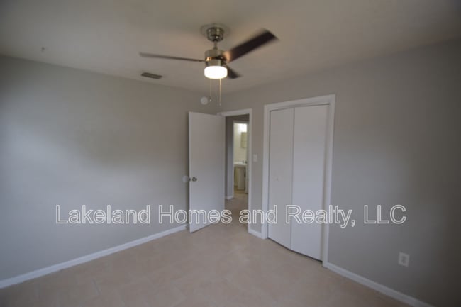 Building Photo - 1213 W Patterson St