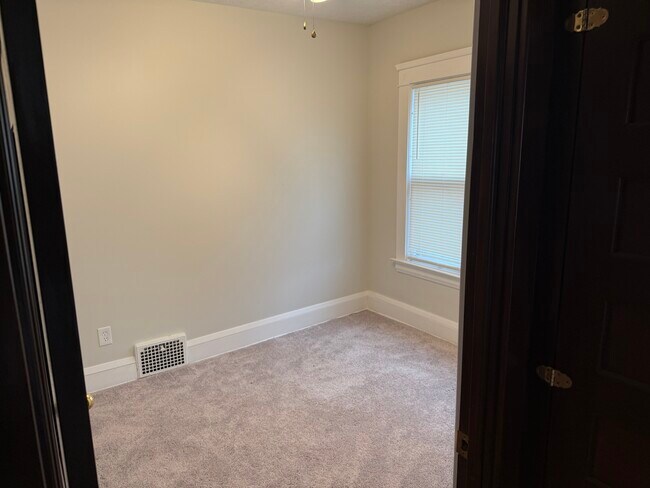 Building Photo - 11916 Browning Ave