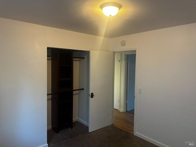 Building Photo - 104 Rene Dr