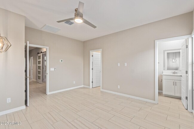 Building Photo - 2134 W Harmont Dr