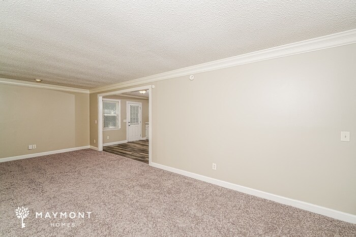 Building Photo - 6950 Heather Ln