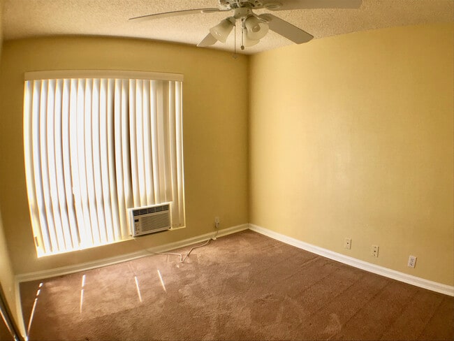 Building Photo - 271NKH