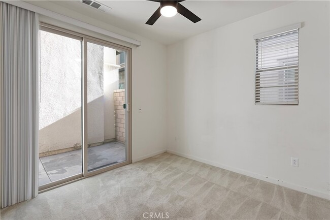 Building Photo - 839 Cranberry Way