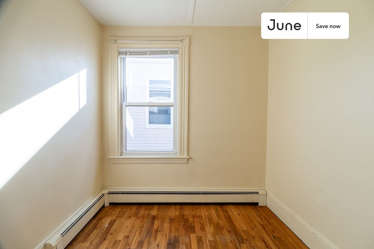 Building Photo - 4 Sherman St