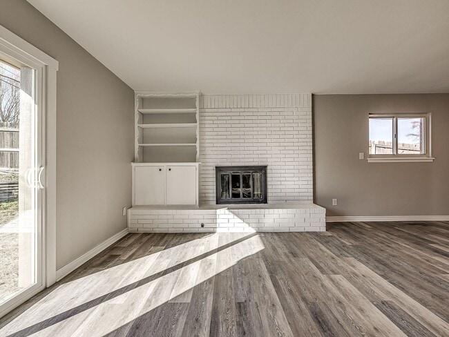 Building Photo - 3 bed / 2 bath home in great location!