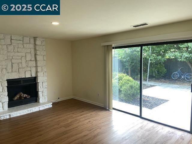 Building Photo - 121 Knightsbridge Ct