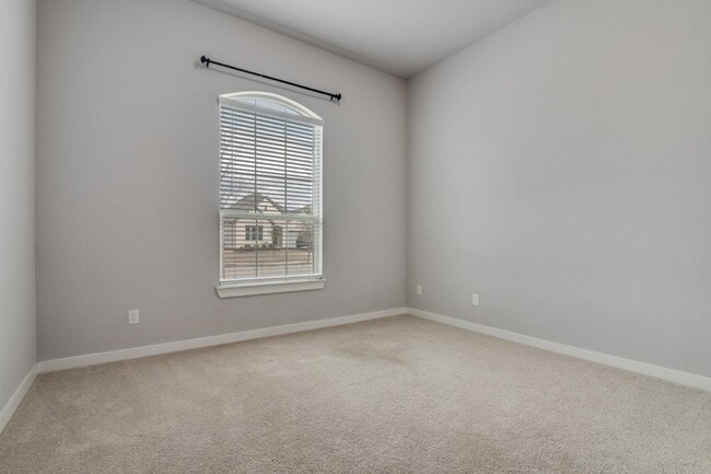 Building Photo - 7015 Hopper Ct