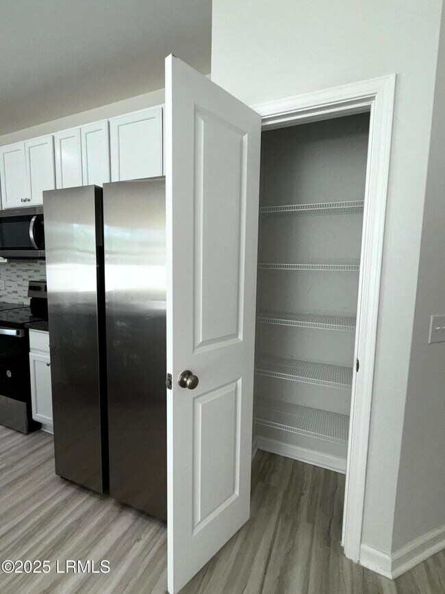 Building Photo - 1069 S Innovation Dr