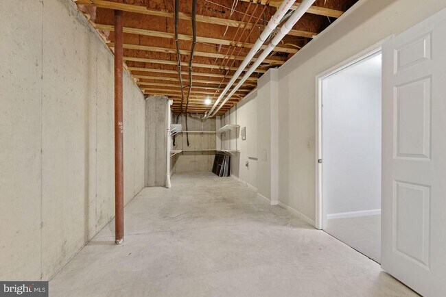 Building Photo - 5108 Warren Pl NW