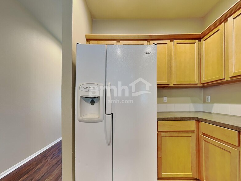 Building Photo - 6512 Virginia St SE