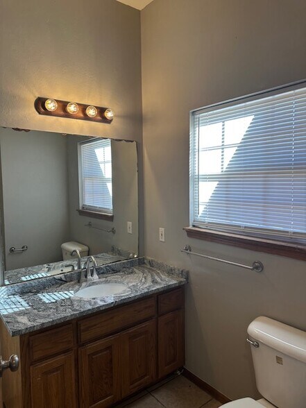 Building Photo - 2709 SE 91st St