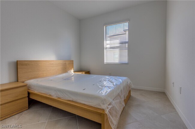 Building Photo - 14845 Palamos Cir